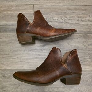 Steve Madden Austin Brown Leather Ankle Boots Western Distressed Pointed Size 9